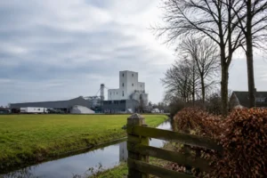 Provincie stelt grenzen aan groei mengvoerbedrijf in Voorthuizen